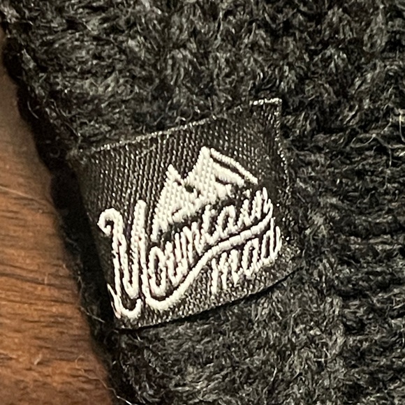 Mountain Made Cable Knit Pom Hat - Picture 2 of 12